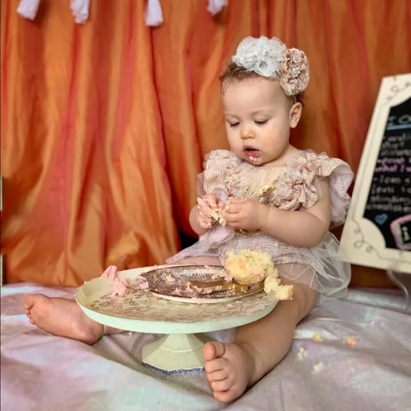 💕Beautiful Special Occasion Baby Girl Romper - Picture 12 of 13